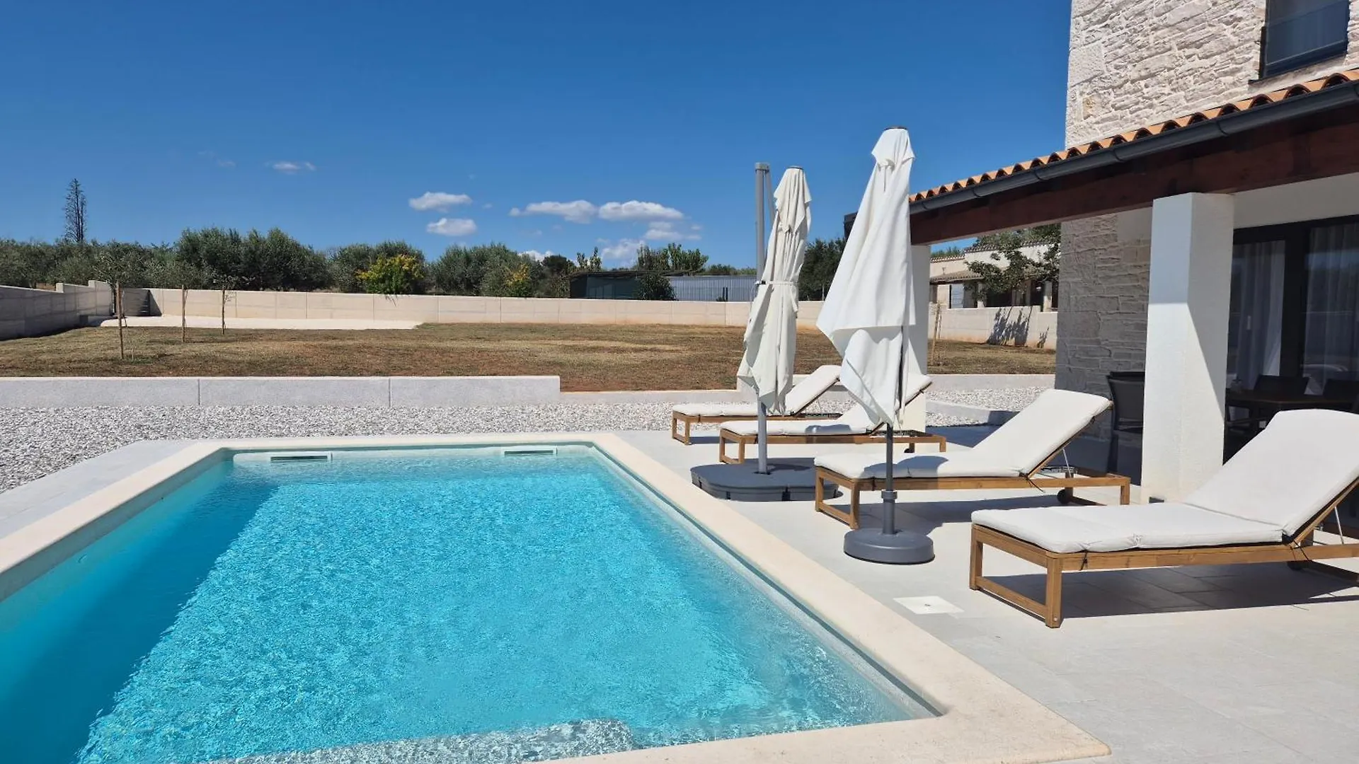 Stone Villa With Private Pool 普拉